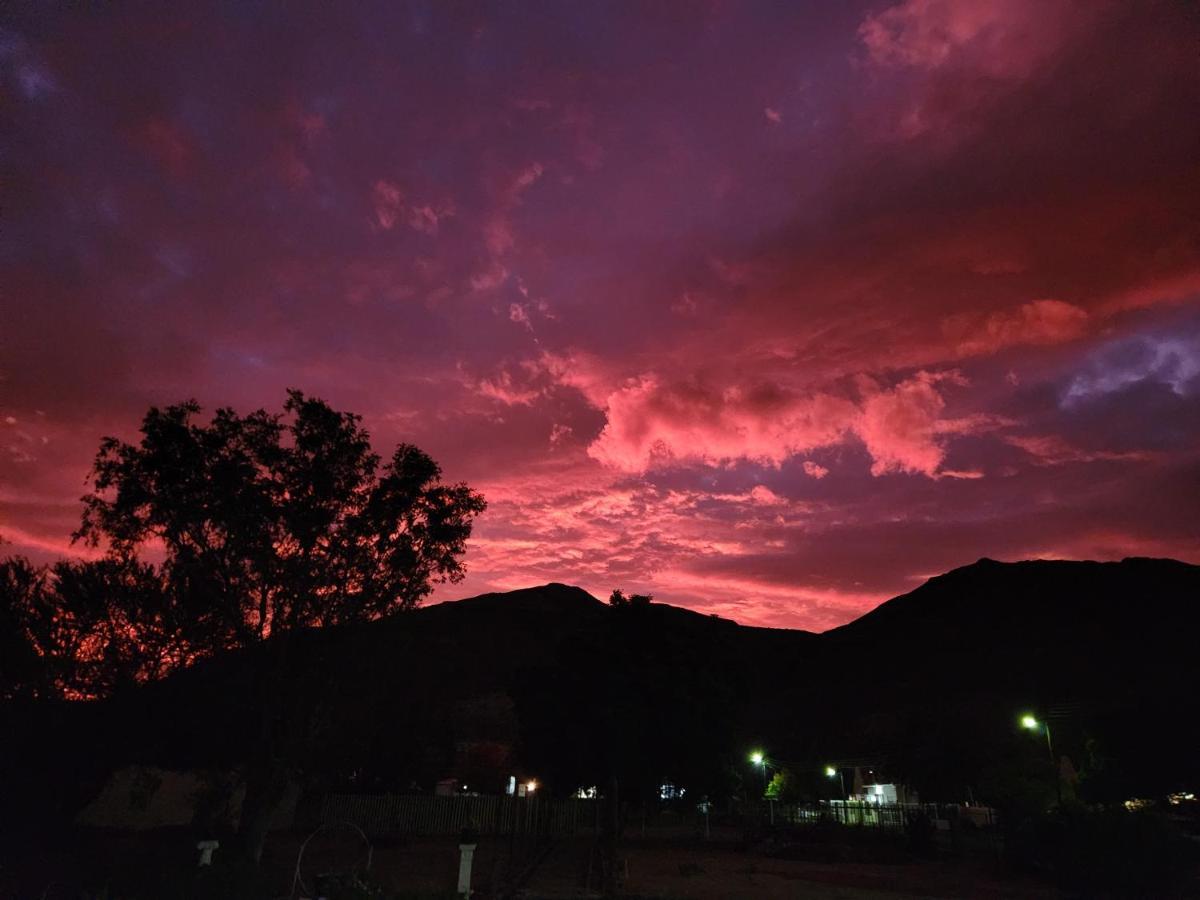 Die Dorpshuis Graaff-Reinet Εξωτερικό φωτογραφία