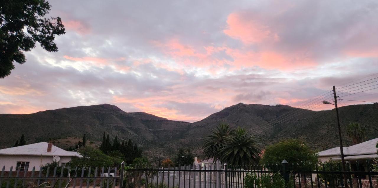 Die Dorpshuis Graaff-Reinet Εξωτερικό φωτογραφία