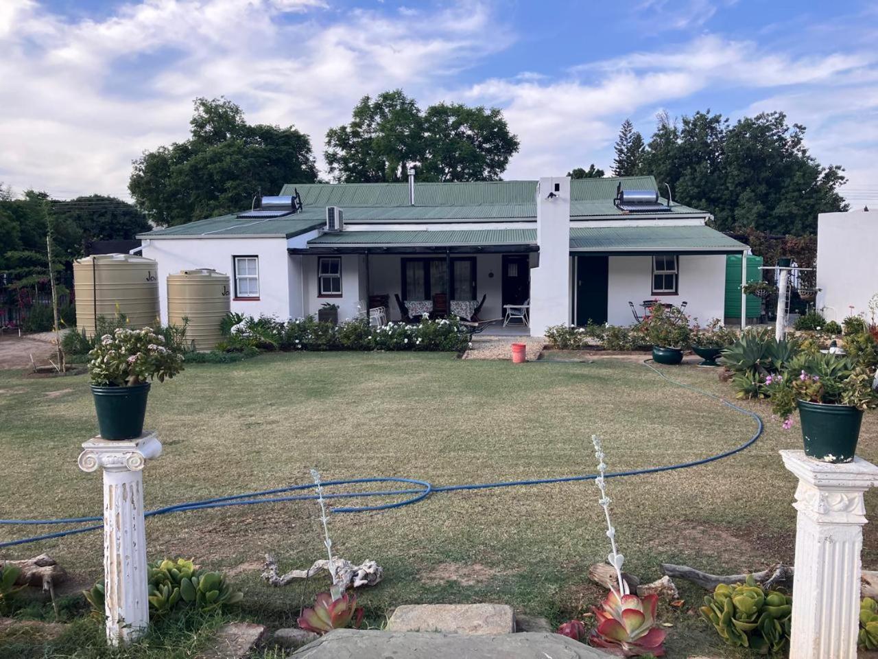 Die Dorpshuis Graaff-Reinet Εξωτερικό φωτογραφία